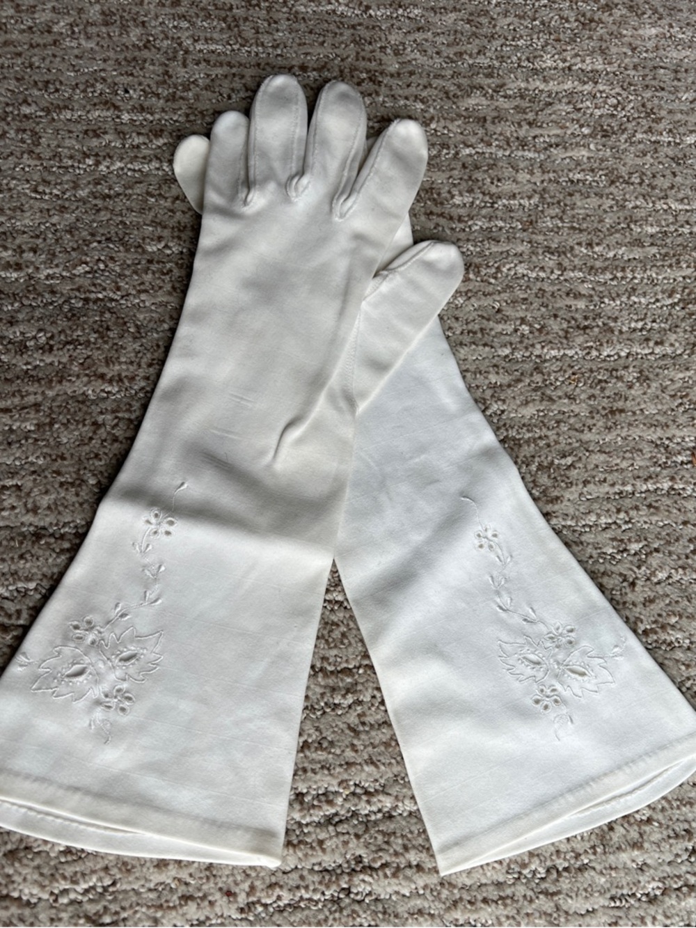 Vintage Embroidered Women's Long Gloves
